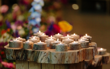 Brandende waxinelichtjes