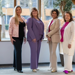 Groepsfoto uitvaartconsulenten